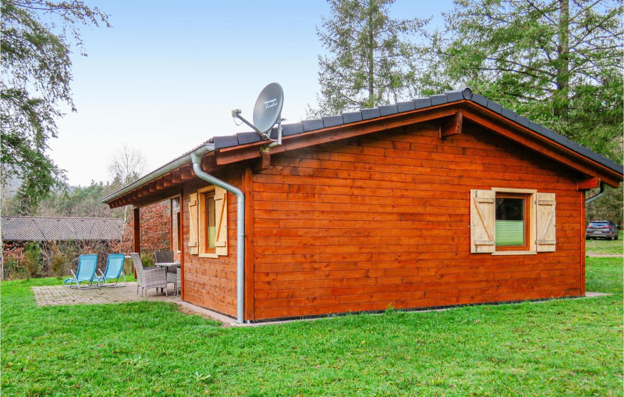 Lovely Home In Merzalben With Wifi Exterior foto